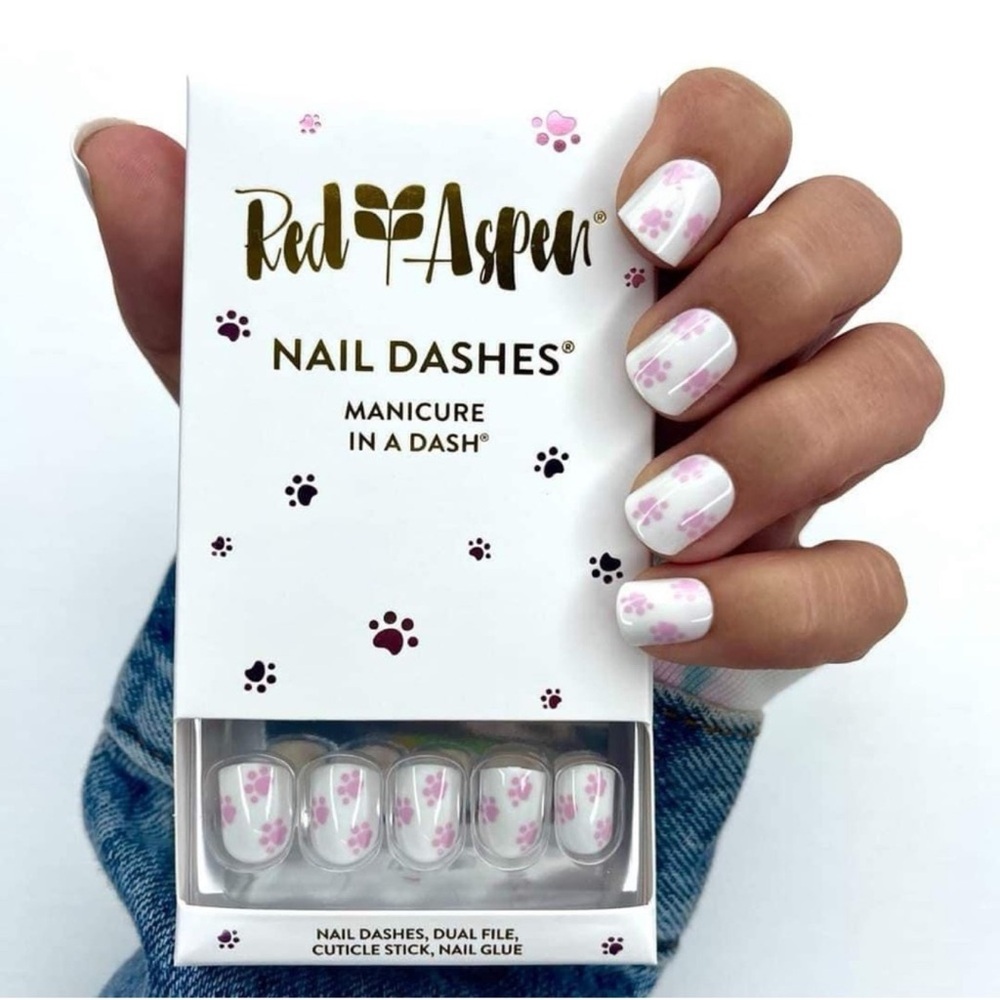 🐾Red Aspen Nail Dash: woof woof, snoop  Pop-on Manicure 💅